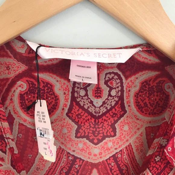 NWT Victoria’s Secret Red Paisley Sheer Blouse! - Picture 3 of 7